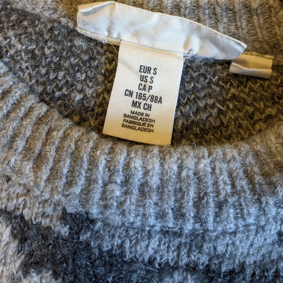 L.O.G.G w/ H&M sweater - Picture 5 of 5